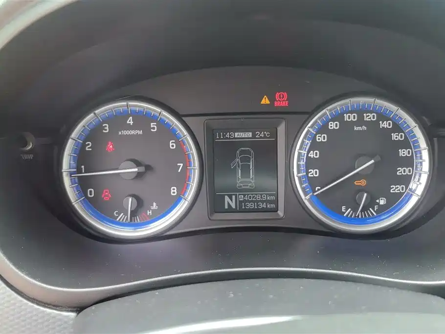 Suzuki S-Cross 2014 — фото 14