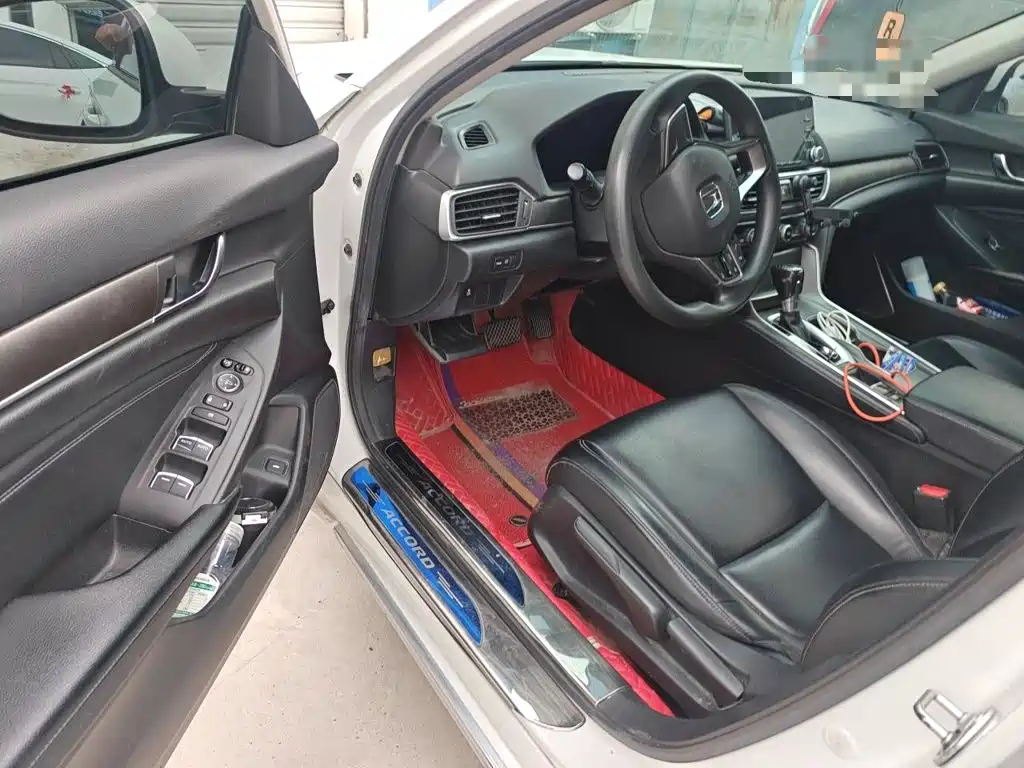 Honda Accord 2019 — фото 14