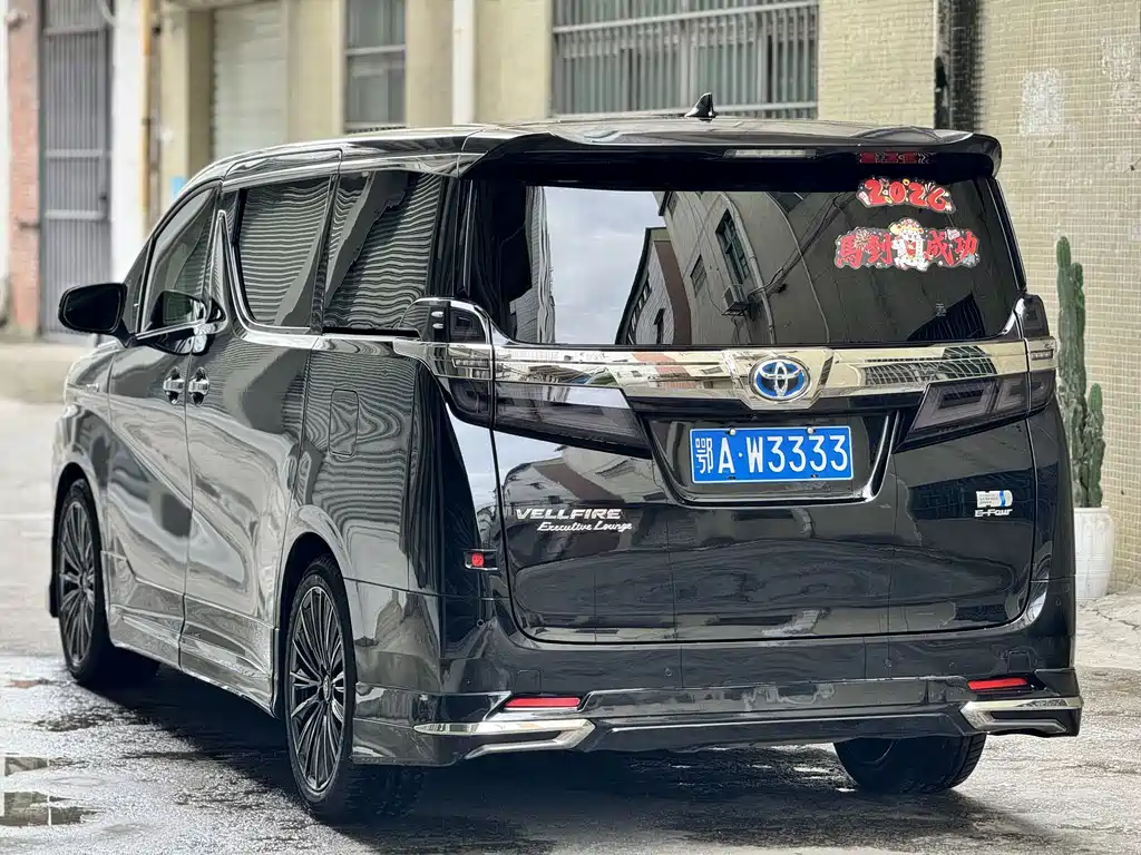 Toyota Vellfire 2020 — фото 18