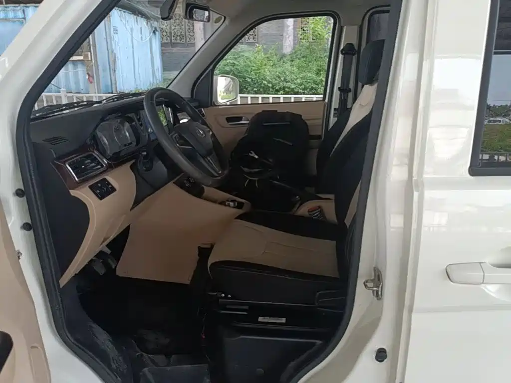 Changan Crossstar V5 EV 2025 — фото 11