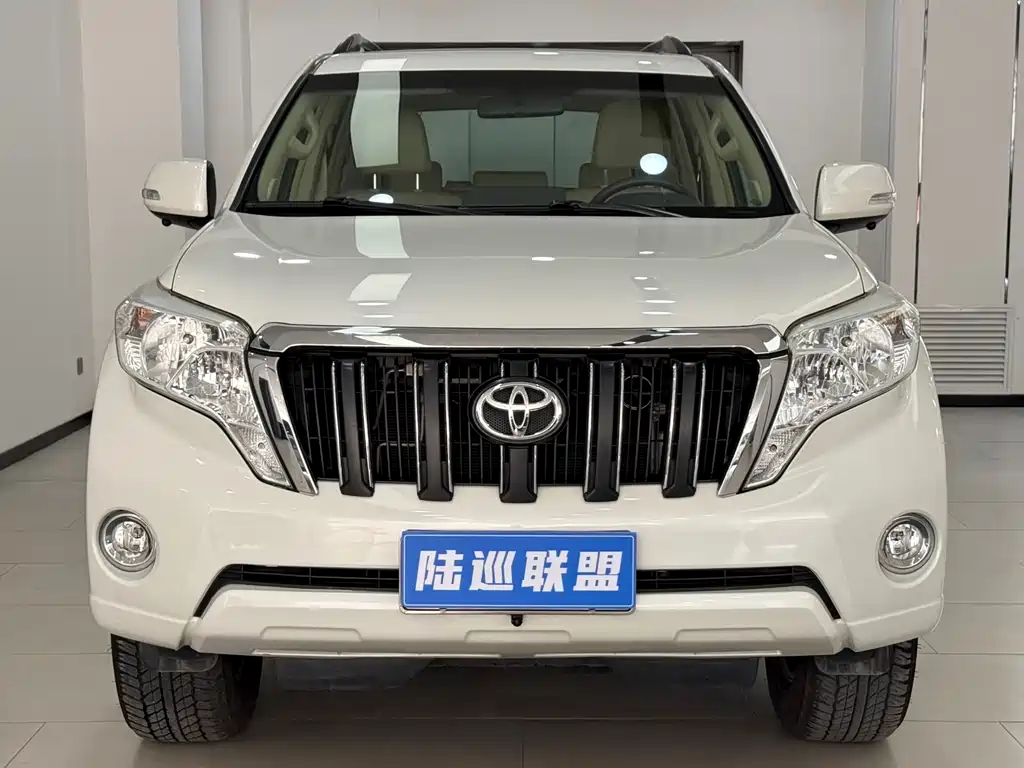 Toyota Prado 2016 — фото 3