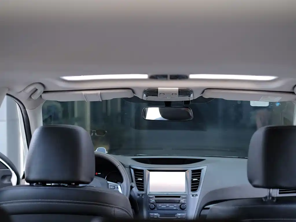 Subaru Outback 2014 — фото 32