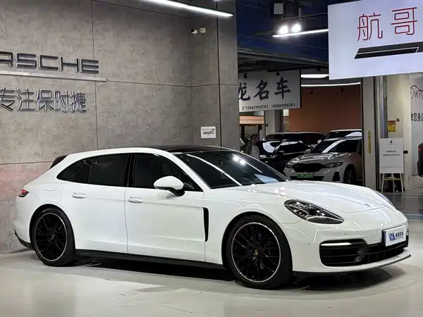 Porsche Panamera 2022