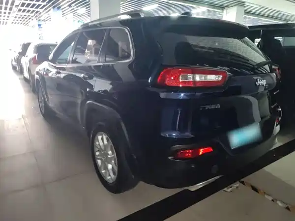 Jeep Cherokee 2018