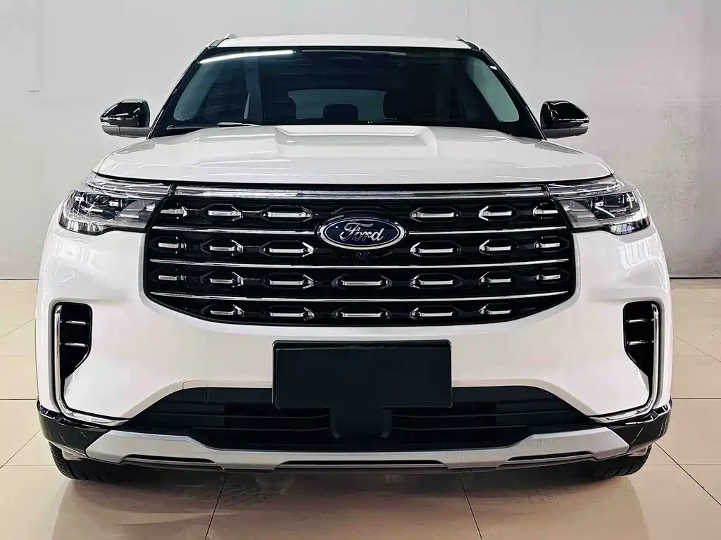Ford Explorer 2025 — фото 1