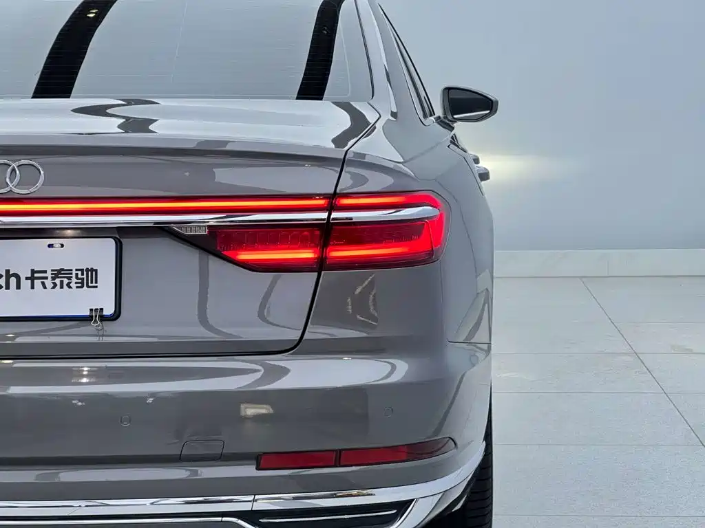 Audi A8 2021