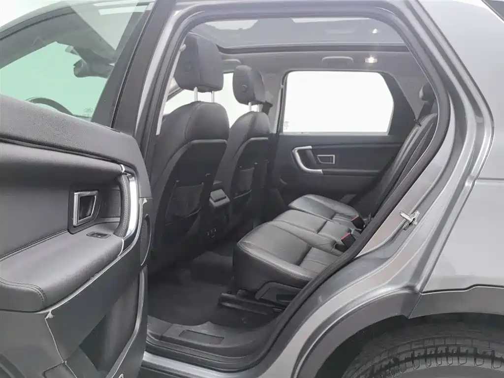 Land Rover Discovery Sport 2018 — фото 15