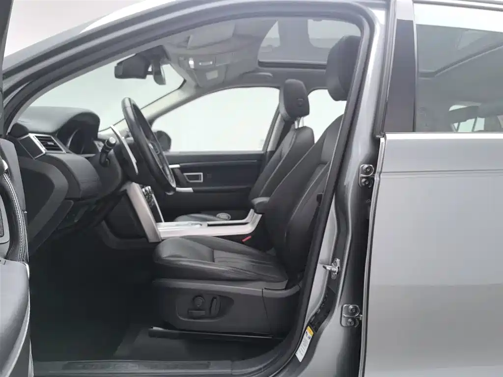 Land Rover Discovery Sport 2018 — фото 10