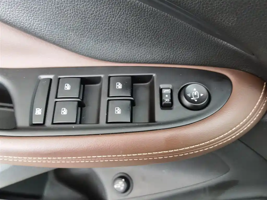 Buick Envision Plus 2015 — фото 9