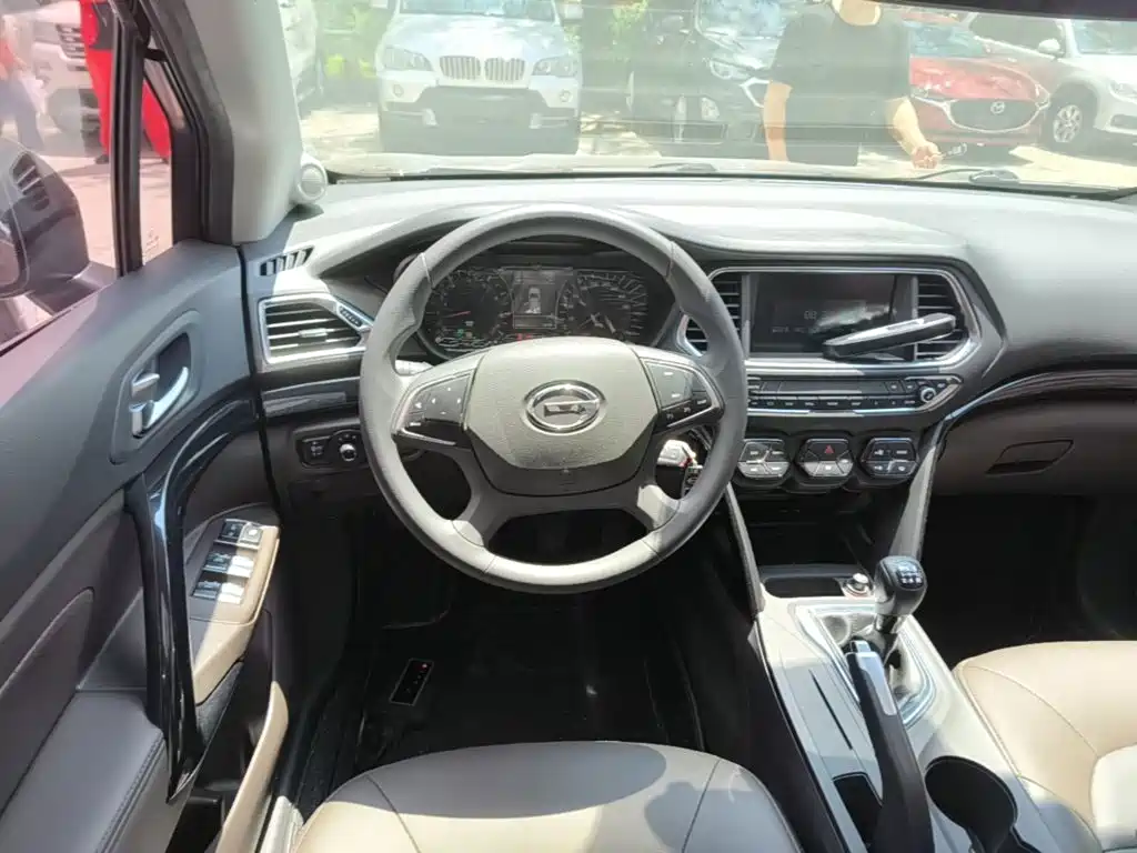 GAC Motor Trumpchi GS4 2017 — фото 11