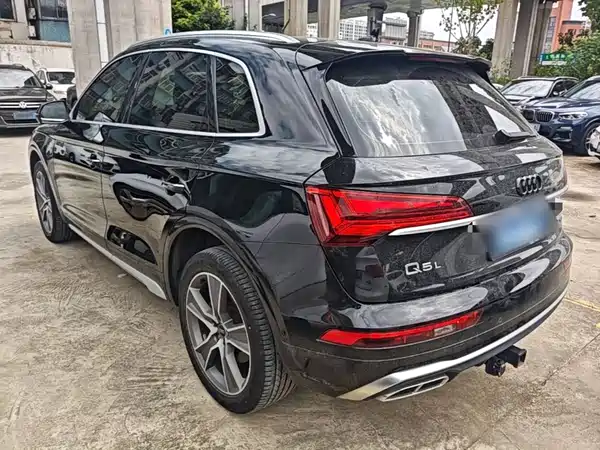 Audi Q5L 2022