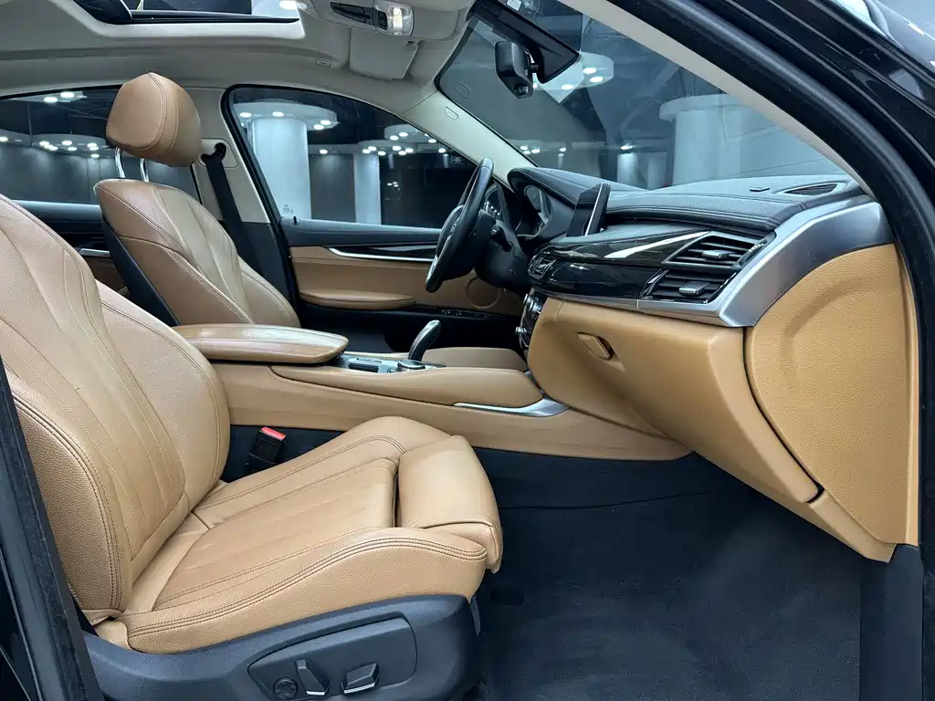 BMW X6 2018 — фото 28