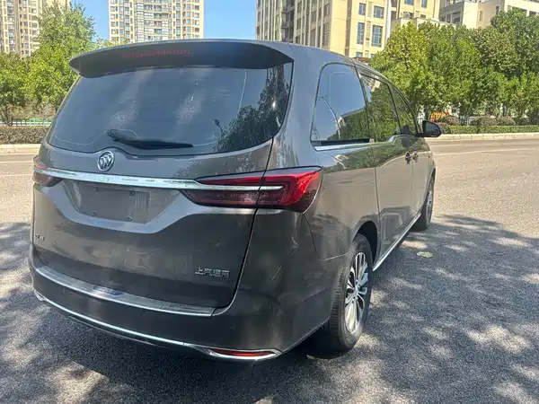 Buick GL8 2023
