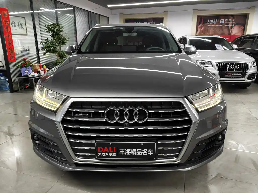Audi Q7 2016 — фото 2