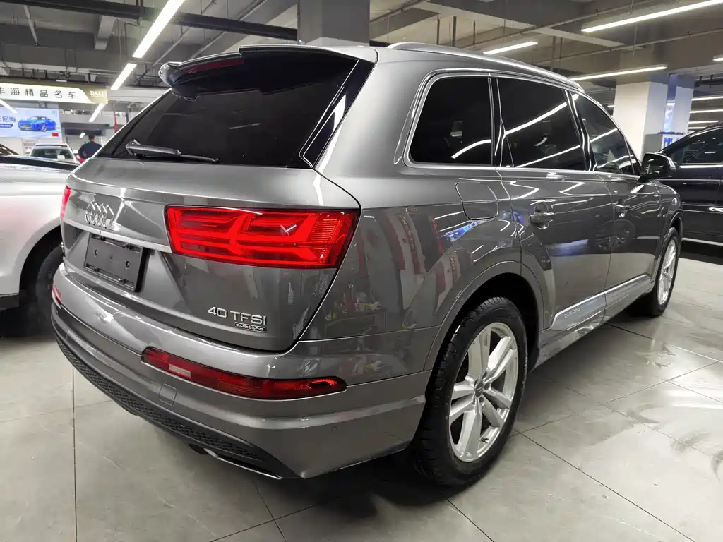 Audi Q7 2016 — фото 12