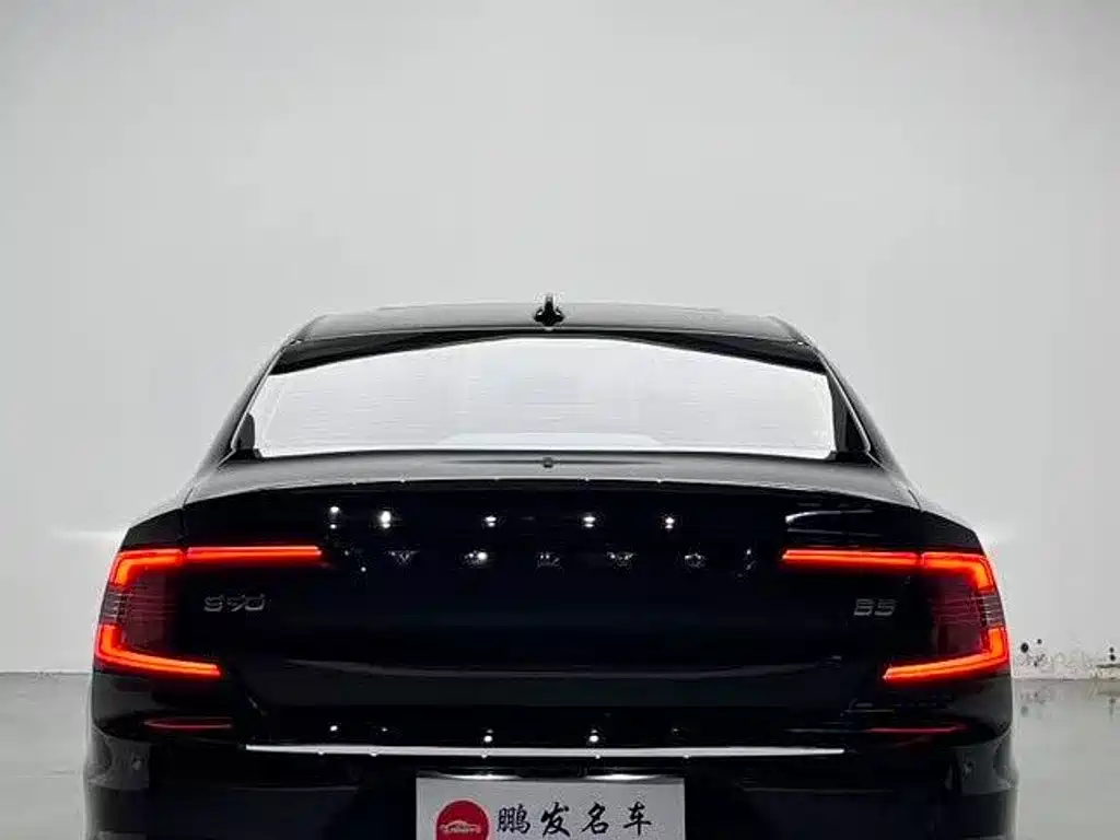 Volvo S90 2023 — фото 14