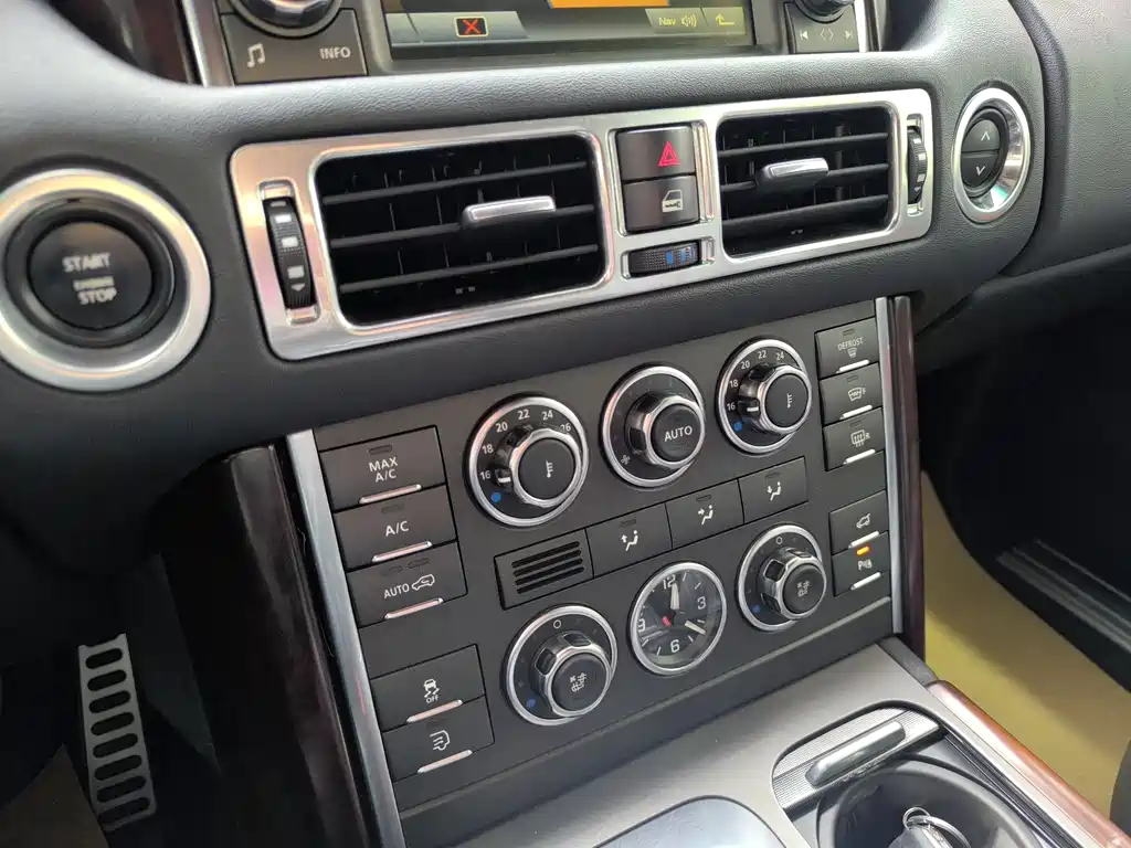 Land Rover Range Rover 2012 — фото 13