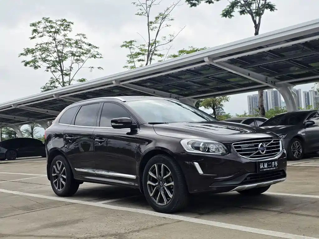 Volvo XC60 2017 — фото 3