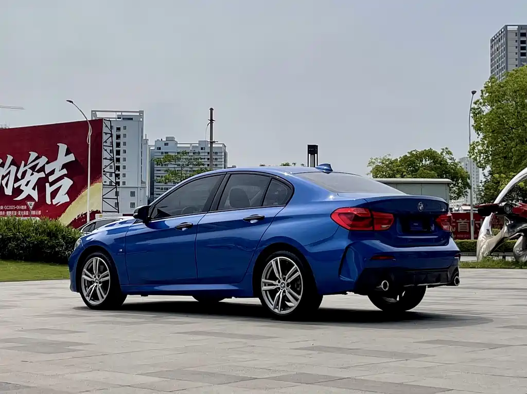 BMW 1 Series 2019 — фото 5