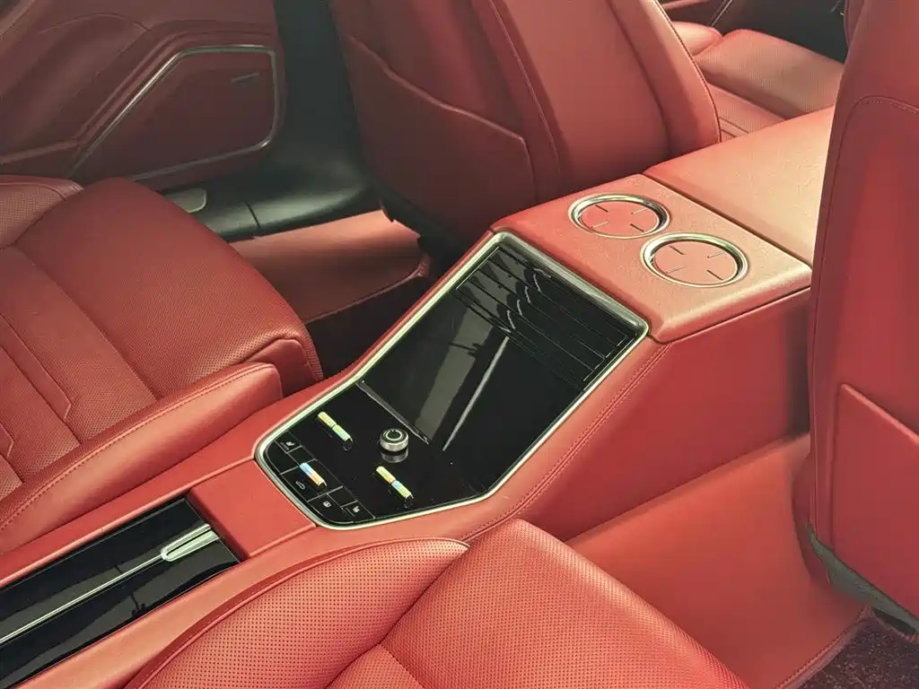 Porsche Panamera 2019 — фото 12