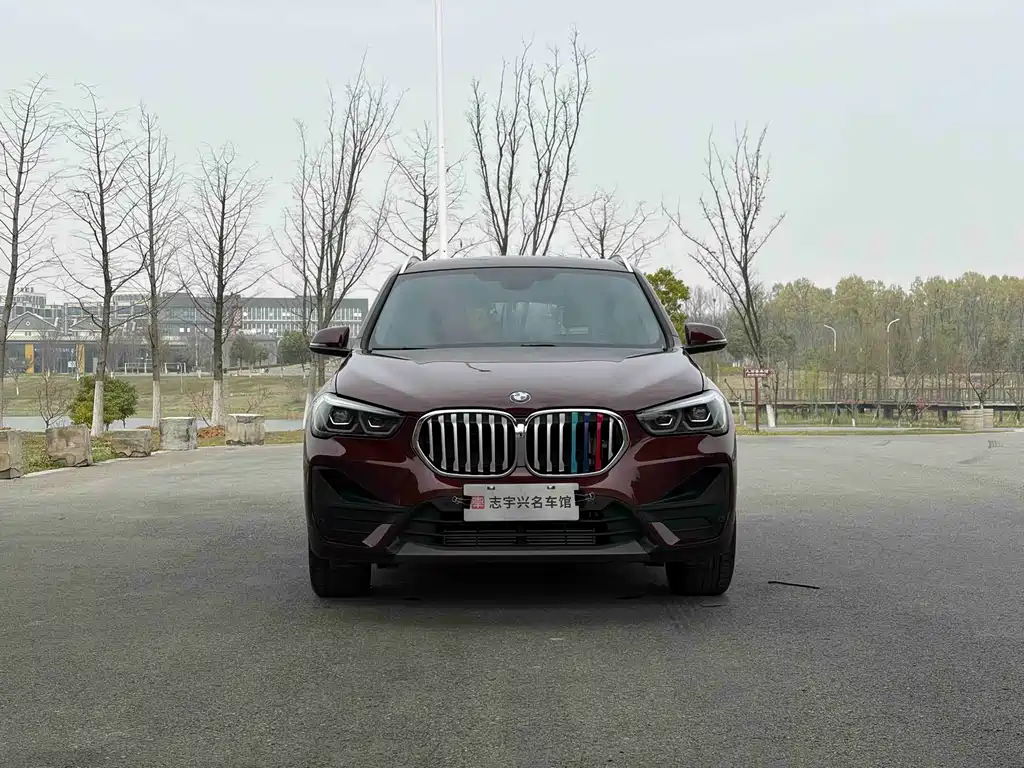 BMW X1 2022 — фото 2