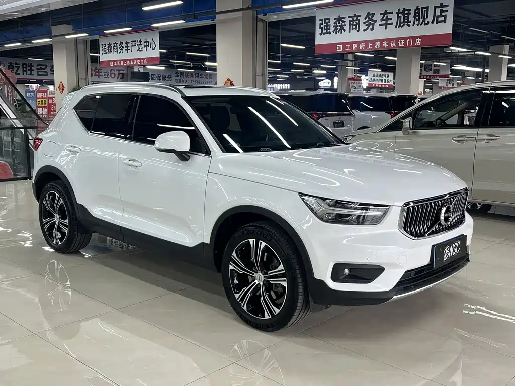 Volvo XC40 2020 — фото 3