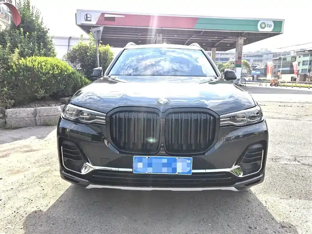 BMW X7 2022 — фото 2
