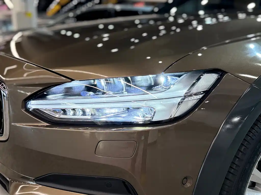 Volvo V90 2018 — фото 12