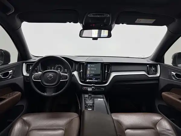 Volvo XC60 2021