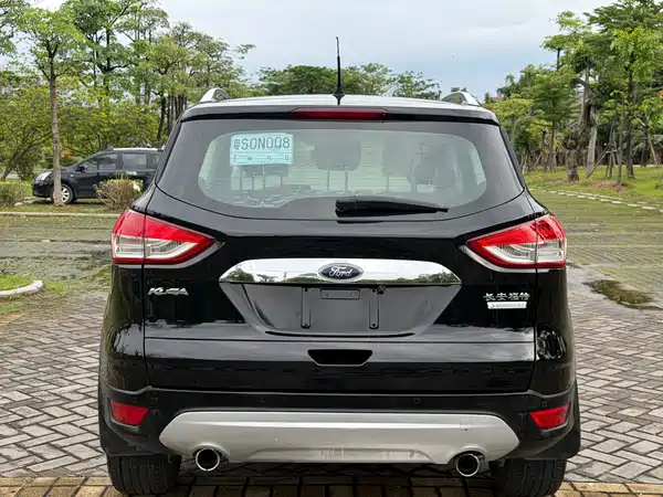 Ford Kuga 2015