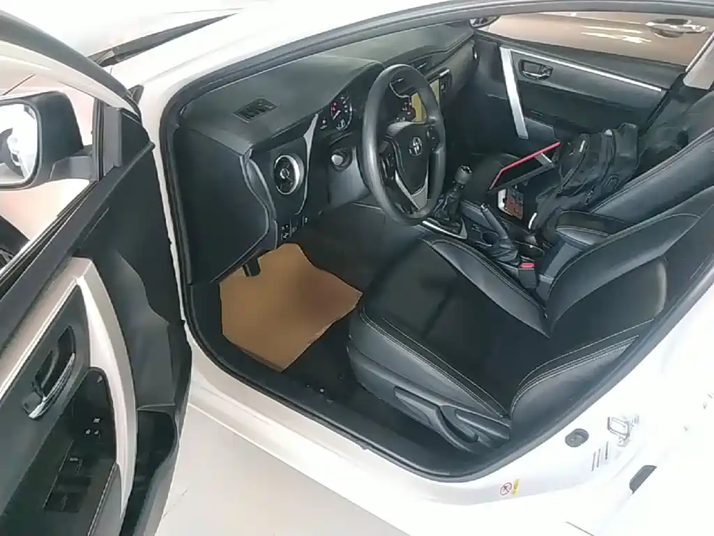 Toyota Corolla 2019 — фото 16