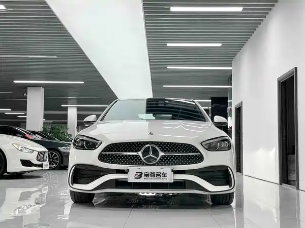 Mercedes-Benz C-Class 2024