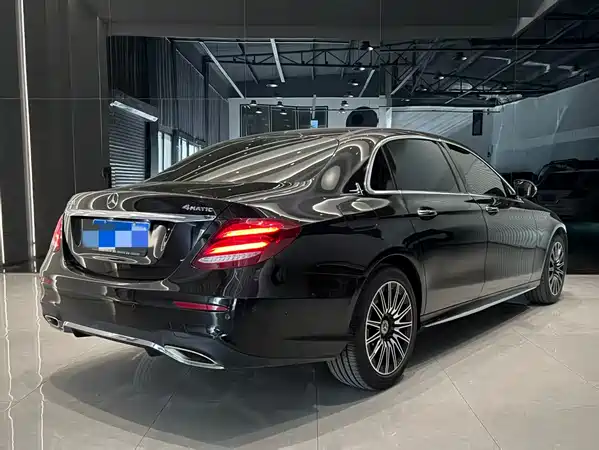 Mercedes-Benz E-Class 2018