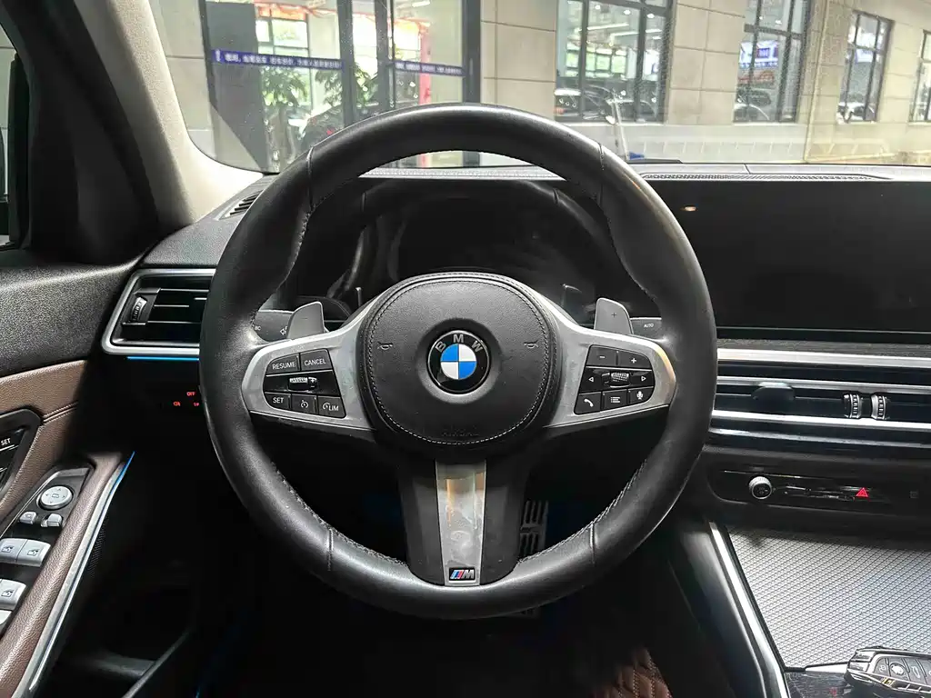 BMW 3 Series 2023 — фото 16