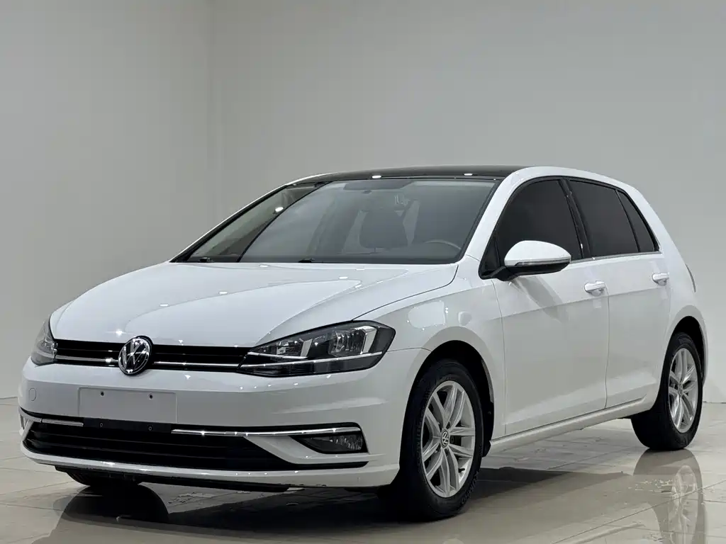 Volkswagen Golf 2018 — фото 1