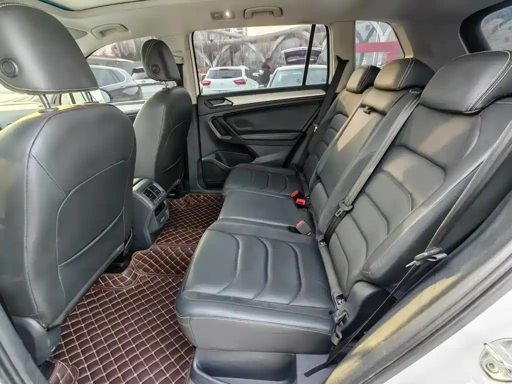 Volkswagen Tiguan L 2019 — фото 8