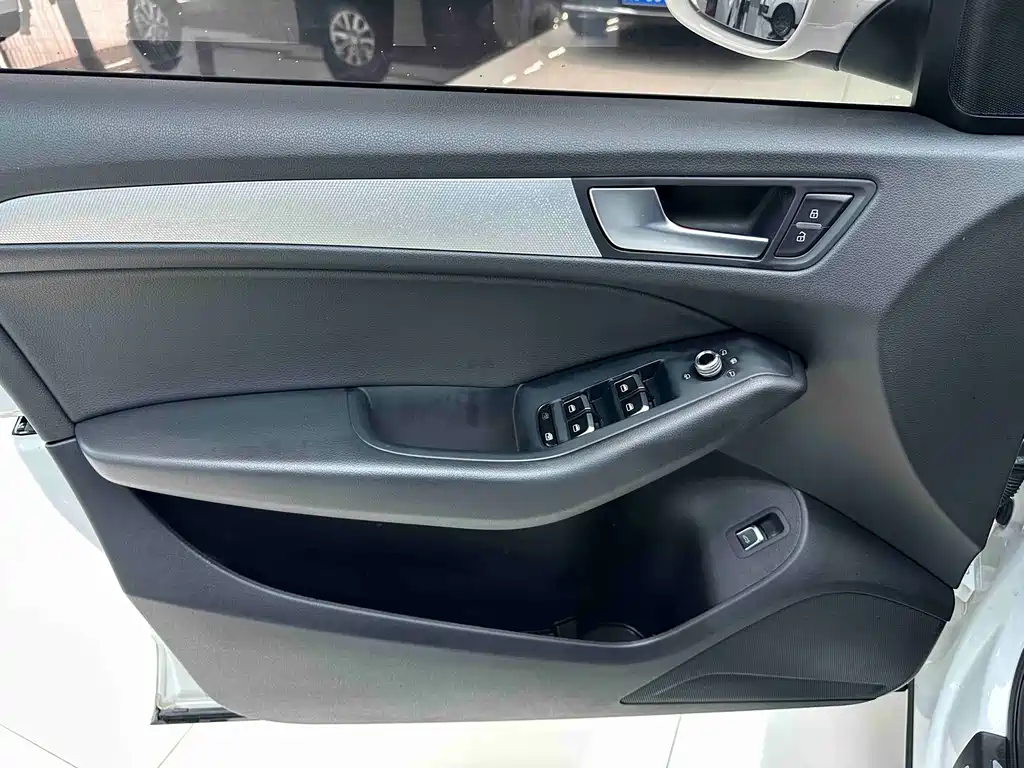 Audi Q5 2015 — фото 16