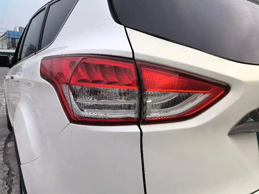 Ford Kuga 2014 — фото 4
