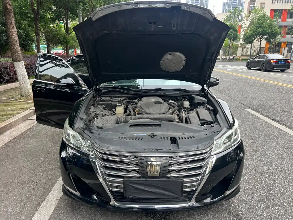 Toyota Crown 2019 — фото 3