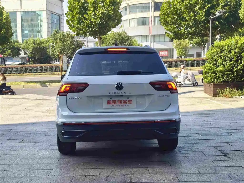 Volkswagen Tiguan L 2025 — фото 8