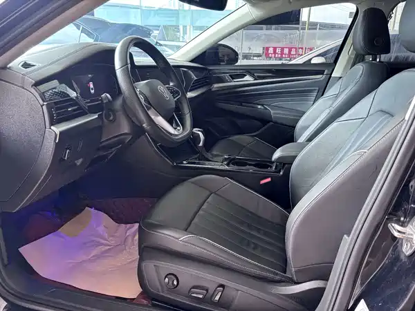 Volkswagen Passat 2023