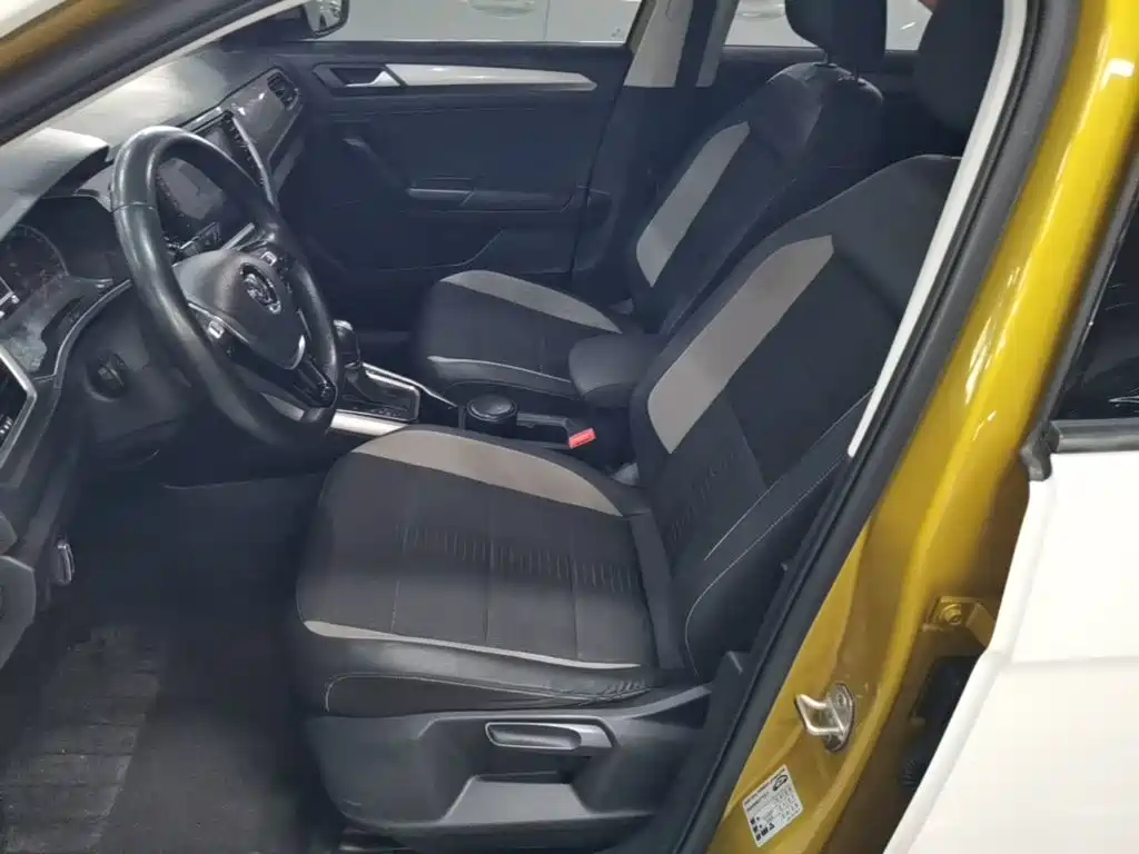 Volkswagen T-Roc 2018 — фото 15