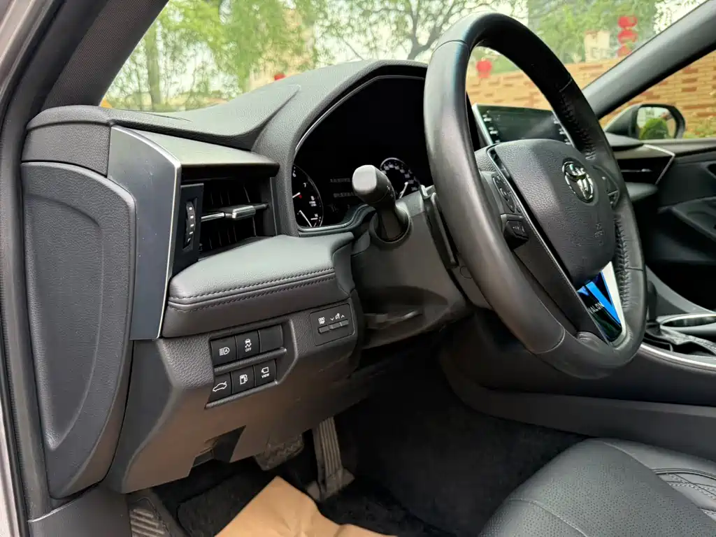 Toyota Avalon 2019 — фото 10