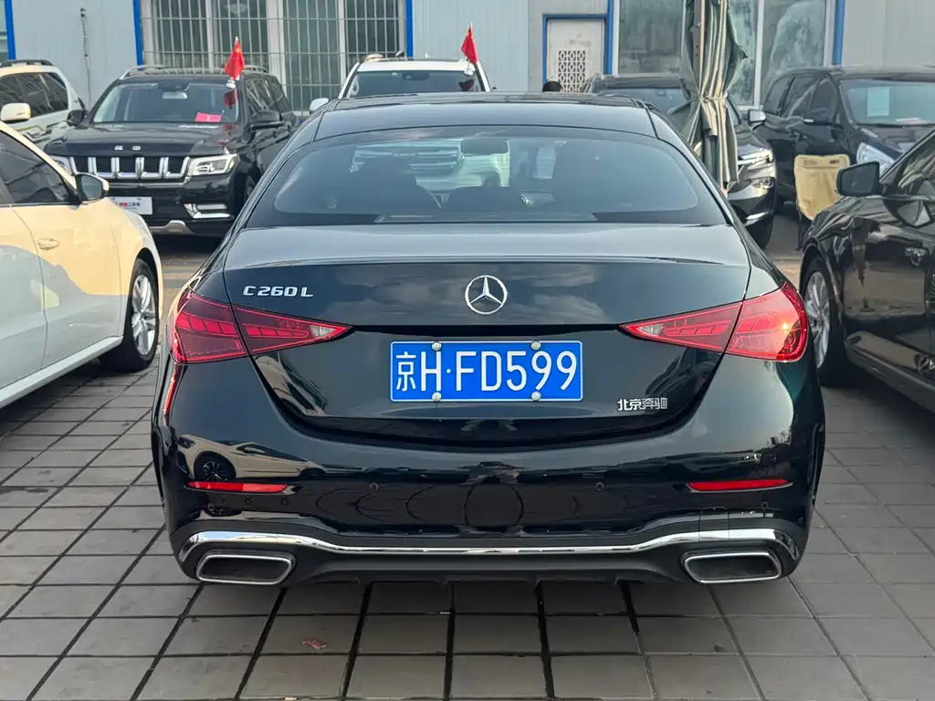 Mercedes-Benz C-Class 2023 — фото 4