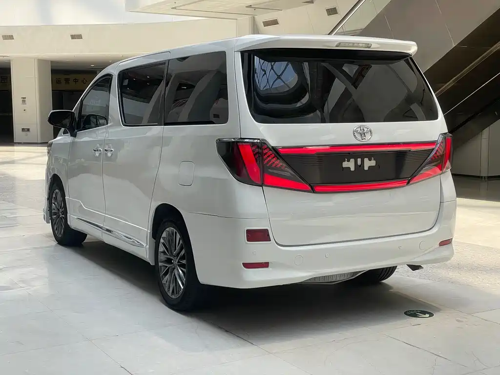 Toyota Alphard 2013 — фото 7
