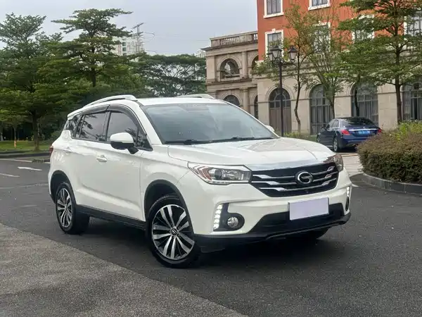 GAC Trumpchi GS4 2017