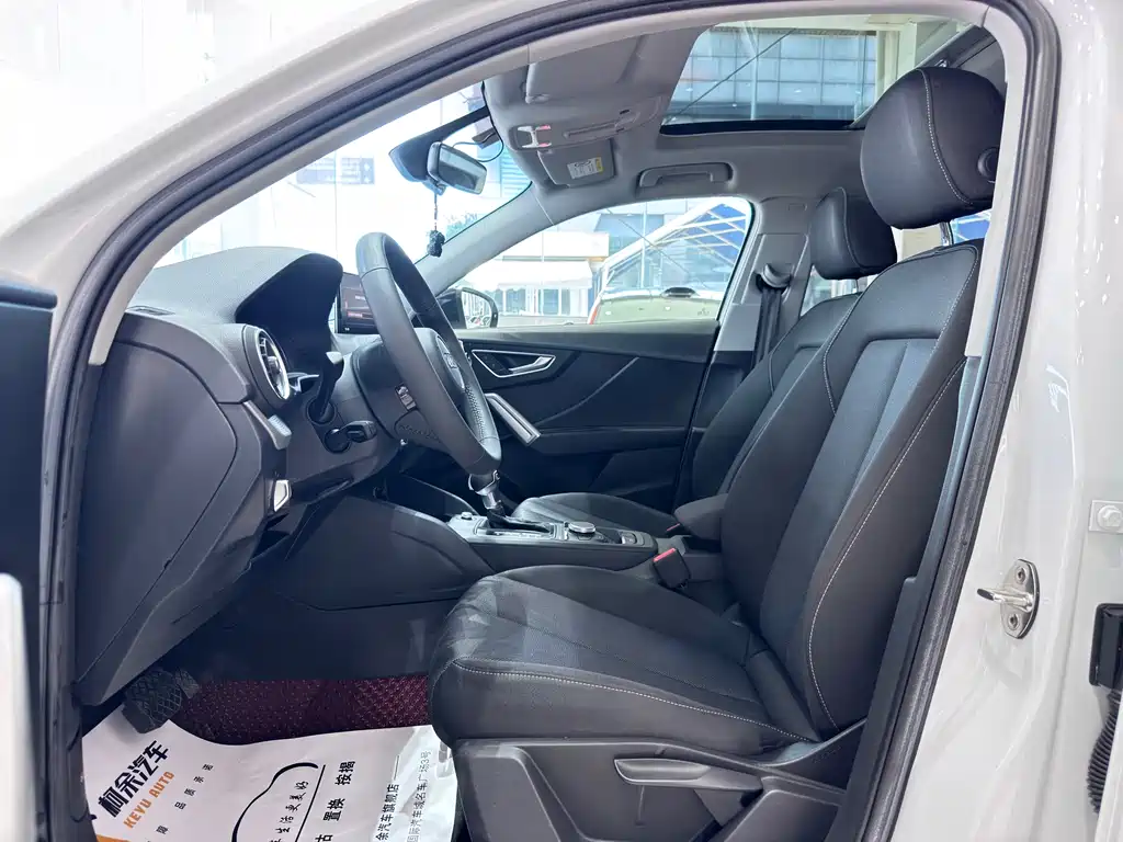 Audi Q2L 2021