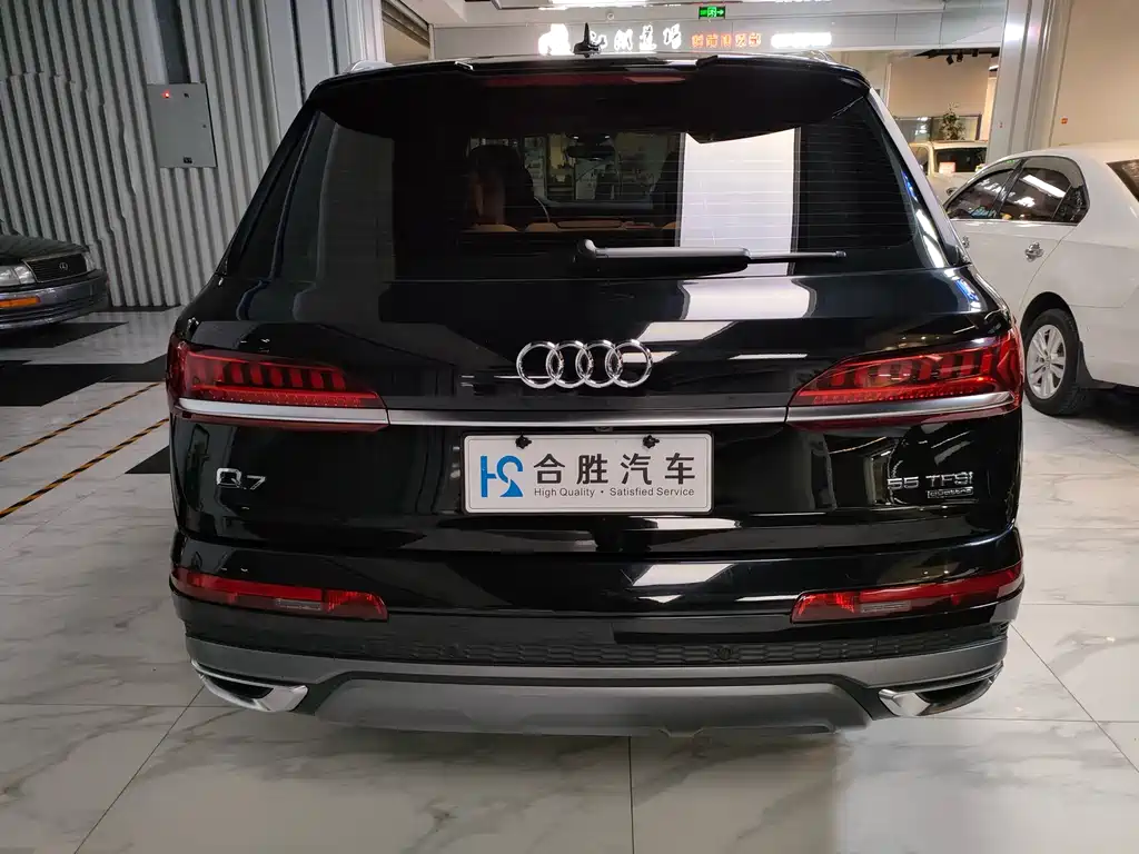 Audi Q7 2022 — фото 8