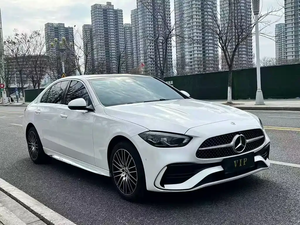 Mercedes-Benz C-Class 2025 — фото 3