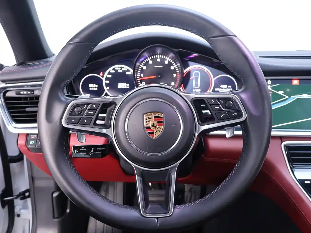 Porsche Panamera 2017 — фото 17